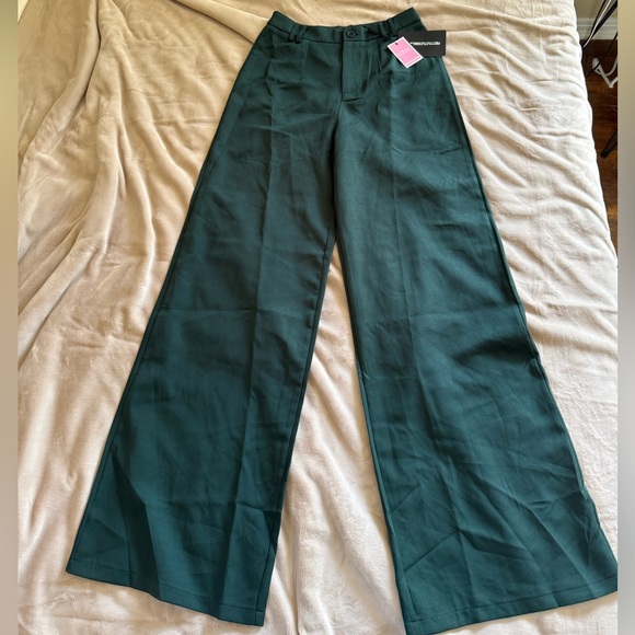 PrettyLittleThing Pants - PrettyLittleThing Forest Green Trousers